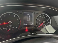 Volkswagen T-Roc TSI EVO SE - Thumb 12