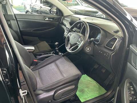 Hyundai TUCSON 1.6 GDi SE Nav SUV 5dr Petrol Manual Euro 6 (s/s) (132 ps) - U10350