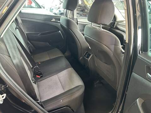 Hyundai TUCSON 1.6 GDi SE Nav SUV 5dr Petrol Manual Euro 6 (s/s) (132 ps) - U10350