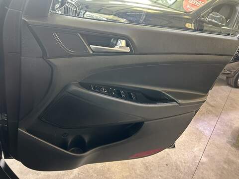 Hyundai TUCSON 1.6 GDi SE Nav SUV 5dr Petrol Manual Euro 6 (s/s) (132 ps) - U10350