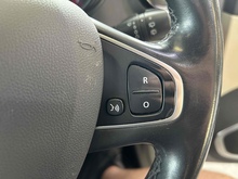 Renault Captur dCi ENERGY GT Line - Thumb 17