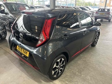 Toyota AYGO VVT-i x-trend - Thumb 3