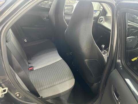 Toyota AYGO 1.0 VVT-i x-trend Hatchback 5dr Petrol Manual Euro 6 (71 ps) - U10363