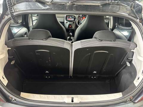 Toyota AYGO 1.0 VVT-i x-trend Hatchback 5dr Petrol Manual Euro 6 (71 ps) - U10363