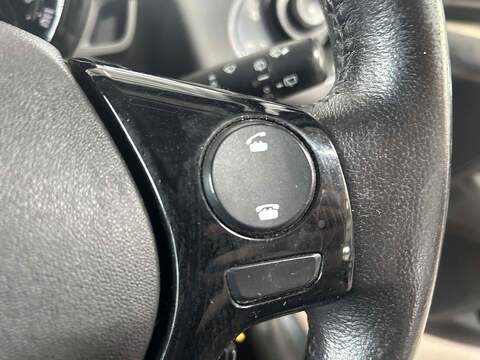 Toyota AYGO 1.0 VVT-i x-trend Hatchback 5dr Petrol Manual Euro 6 (71 ps) - U10363