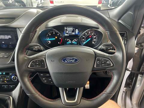 Ford Kuga 2.0 TDCi EcoBlue ST-Line SUV 5dr Diesel Manual Euro 6 (s/s) (150 ps) - U10364
