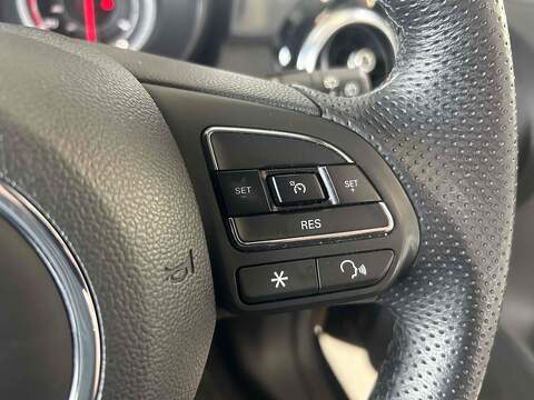 MG MG3 1.5 VTi-TECH Exclusive Nav Hatchback 5dr Petrol Manual Euro 6 (s/s) (106 ps) - U10365