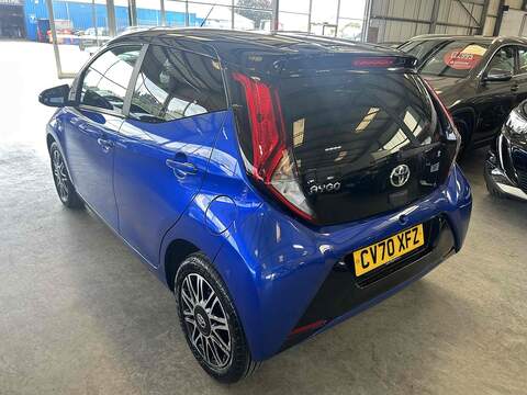 Toyota AYGO 1.0 VVT-i x-clusiv Hatchback 5dr Petrol Manual Euro 6 (71 ps) - U10371