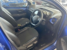 Toyota AYGO VVT-i x-clusiv - Thumb 6