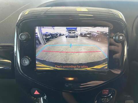 Toyota AYGO 1.0 VVT-i x-clusiv Hatchback 5dr Petrol Manual Euro 6 (71 ps) - U10371