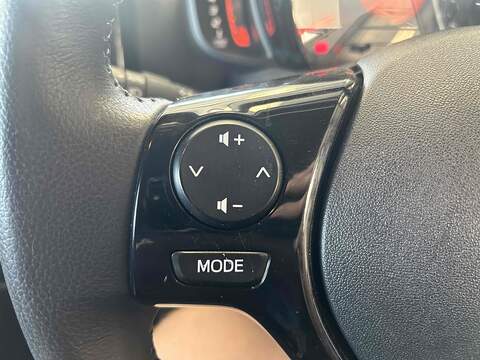 Toyota AYGO 1.0 VVT-i x-clusiv Hatchback 5dr Petrol Manual Euro 6 (71 ps) - U10371