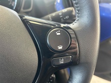 Toyota AYGO VVT-i x-clusiv - Thumb 14
