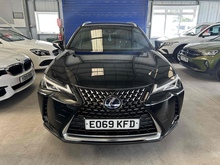 Lexus UX 250h - Thumb 2
