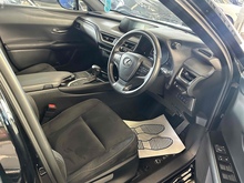 Lexus UX 250h - Thumb 6