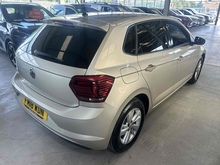 Volkswagen Polo TSI SE - Thumb 3