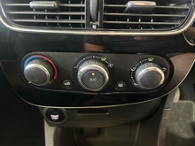Renault Clio TCe Iconic - Thumb 12