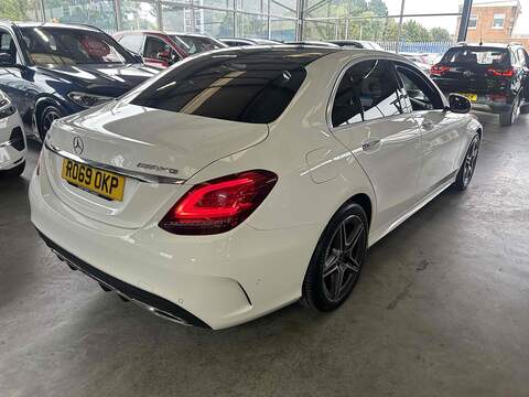 Mercedes-Benz C Class 2.0 C300d AMG Line (Premium Plus) Saloon 4dr Diesel G-Tronic+ Euro 6 (s/s) (245 ps) - U10393