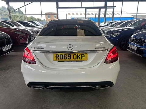 Mercedes-Benz C Class 2.0 C300d AMG Line (Premium Plus) Saloon 4dr Diesel G-Tronic+ Euro 6 (s/s) (245 ps) - U10393
