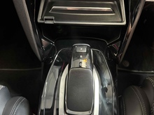 Peugeot E-2008 GT - Thumb 11