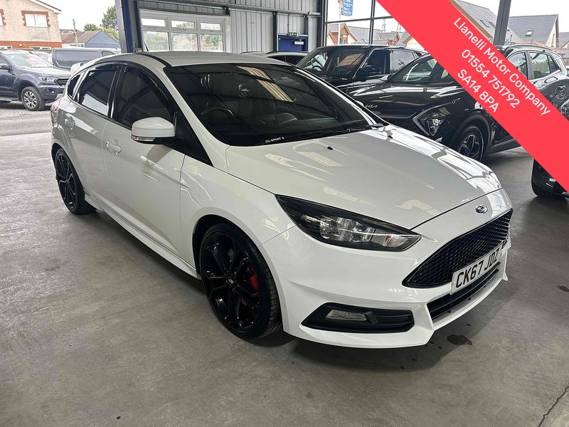 Ford Focus T EcoBoost ST-2