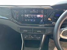 Volkswagen Polo EVO Life - Thumb 9