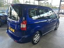 Ford Tourneo Courier TDCi Zetec - Thumb 3