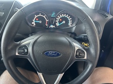 Ford Tourneo Courier TDCi Zetec - Thumb 10