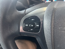 Ford Tourneo Courier TDCi Zetec - Thumb 14