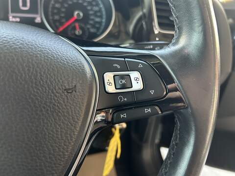 Volkswagen Golf 1.5 TSI EVO GT Estate 5dr Petrol Manual Euro 6 (s/s) (150 ps) - U10477