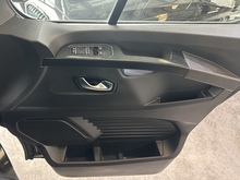 Renault Trafic dCi Blue SL28 Sport - Thumb 17