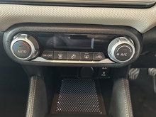 Nissan Micra dCi N-Connecta - Thumb 11