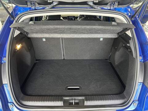 Renault Captur 1.3 TCe Iconic SUV 5dr Petrol Manual Euro 6 (s/s) (140 ps) - U10498