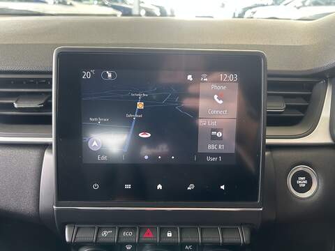 Renault Captur 1.3 TCe Iconic SUV 5dr Petrol Manual Euro 6 (s/s) (140 ps) - U10498