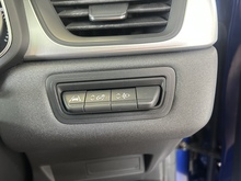 Renault Captur TCe Iconic - Thumb 17