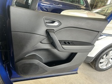 Renault Captur TCe Iconic - Thumb 18