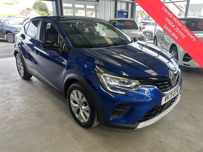 Renault Captur TCe Iconic