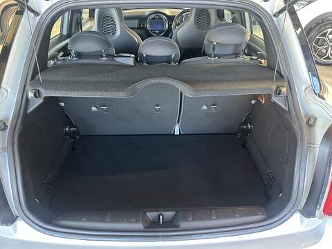 MINI Hatch 1.5 Cooper Sport Hatchback 5dr Petrol Manual Euro 6 (s/s) (136 ps) - U10504