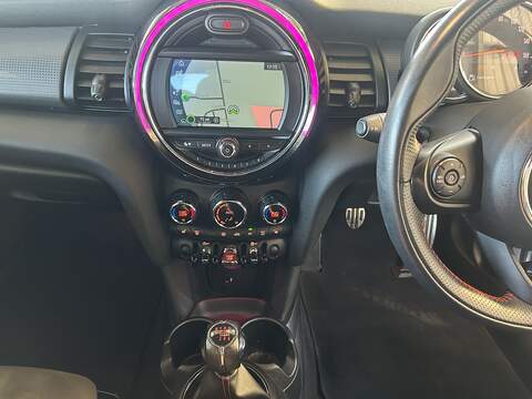 MINI Hatch 1.5 Cooper Sport Hatchback 5dr Petrol Manual Euro 6 (s/s) (136 ps) - U10504