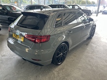 Audi A3 TFSI Black Edition - Thumb 3
