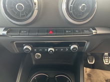 Audi A3 TFSI Black Edition - Thumb 12