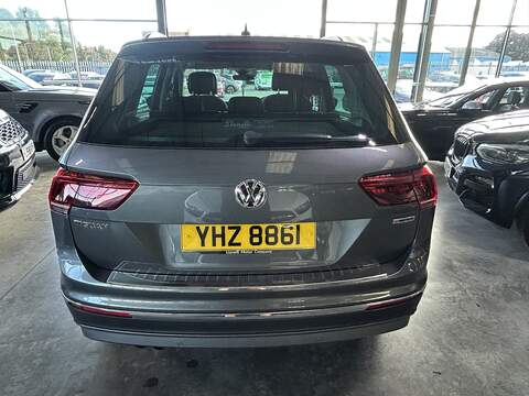 Volkswagen Tiguan 2.0 TDI SEL SUV 5dr Diesel DSG 4Motion Euro 6 (s/s) (190 ps) - U10509