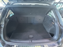 Volkswagen Tiguan TDI SEL - Thumb 8