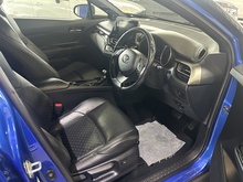 Toyota C-HR VVT-h Dynamic - Thumb 6