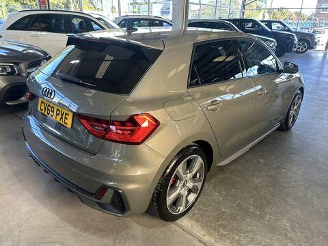 Audi A1 2.0 TFSI 40 S line Competition Sportback 5dr Petrol S Tronic Euro 6 (s/s) (200 ps) - U10519