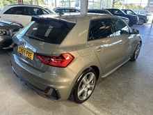 Audi A1 TFSI S line Competition - Thumb 3