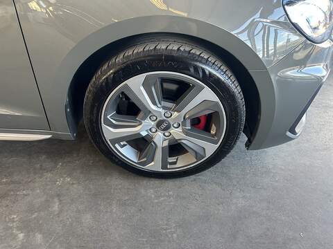 Audi A1 2.0 TFSI 40 S line Competition Sportback 5dr Petrol S Tronic Euro 6 (s/s) (200 ps) - U10519