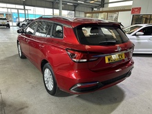 MG MG5 Exclusive - Thumb 4