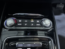 MG MG5 Exclusive - Thumb 13