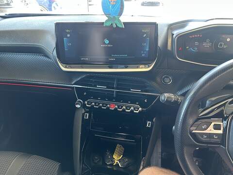 Peugeot E-2008 50kWh GT SUV 5dr Electric Auto (7kW Charger) (136 ps) - U10523