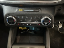 Ford Focus T EcoBoost Active X - Thumb 14